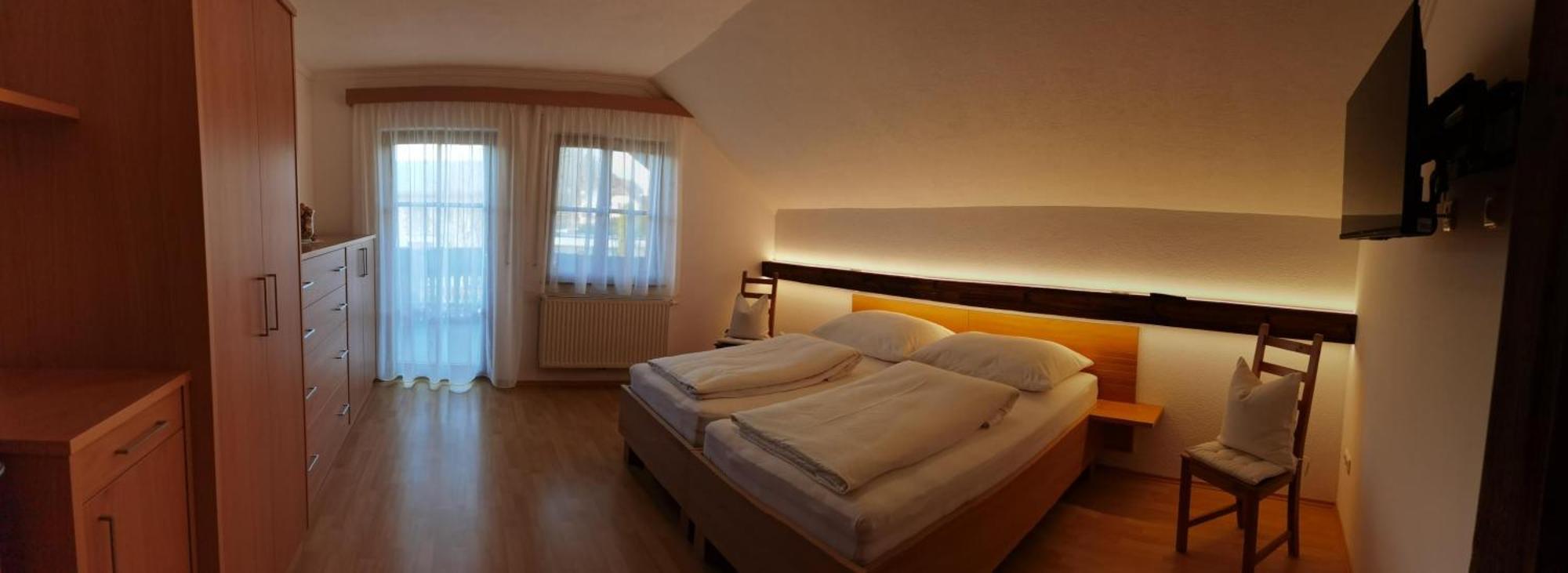 Privatzimmer Am Weinbrunnen Vorchdorf Luaran gambar