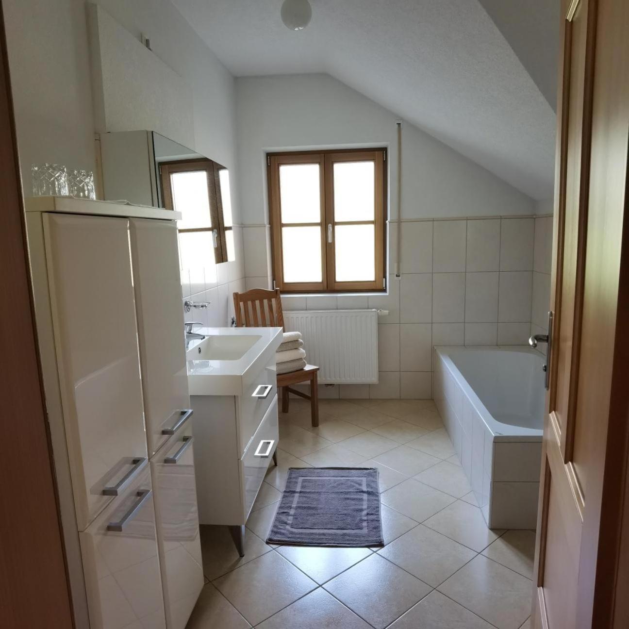 Privatzimmer Am Weinbrunnen Vorchdorf Luaran gambar